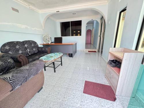 Facilities, DARUL SALAM ORKID INN in Kertih