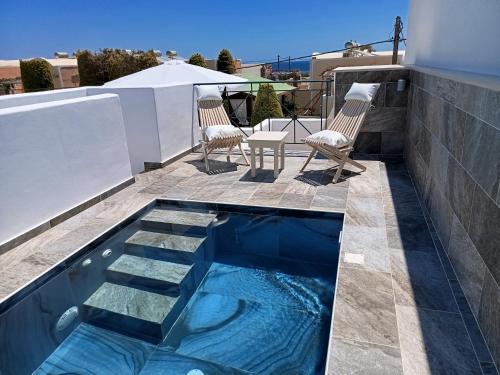 Chariot Apartments Santorini 2