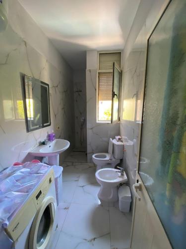Apartment, Golem (fotografie 3)