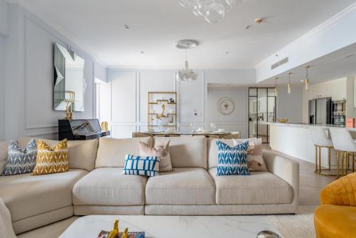 High-End Designer Stay l 4 Bed + Maids Room l JBR, Дубай (фото 8)