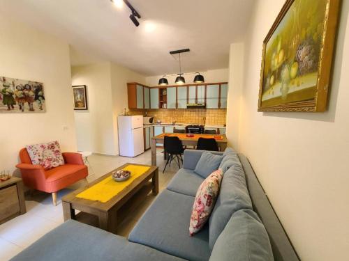 One-Bedroom Apartment room in Bora's Apartment Golem Beach
