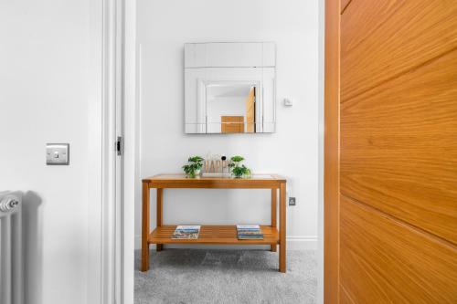Фойє, Panmure Apartment in Монівіс