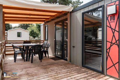 Camping Oléron St-Tro'Park (Camping Oleron St-Tro'Park) in 聖特羅讓萊班