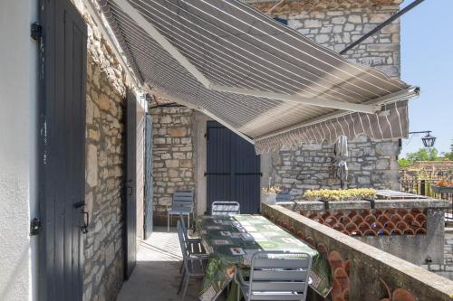 Chez Mémé De La Maréchale (Chez Meme De La Marechale) in 奧爾尼亞克拉旺