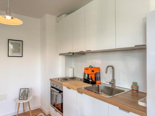 City Stay 1BR Near Mall Plovdiv with Workspace by Flat Manаger in Plovdiv Nyugati Negyed