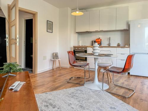City Stay 1BR Near Mall Plovdiv with Workspace by Flat Manаger in Plovdiv Nyugati Negyed