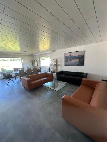 Guestroom, Ferienhaus Hof Schoneck in sehr ruhiger Alleinlage in Gondershausen