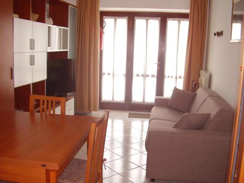  Jean Home, Pension in Gallarate bei Carnago