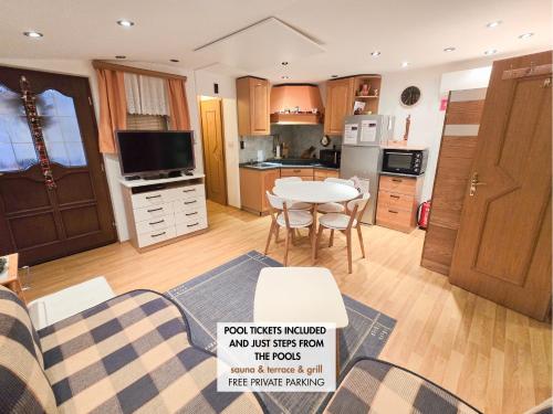 ห้องครัว, House Banovci with private Sauna in บานอฟชี