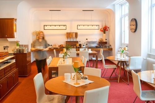 食べ物/飲み物, サン ジョルジュ ホテル (Saint Georges Hotel, Asafin GmbH) in チューリッヒ