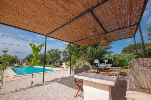 Létesítmények, TD Trullo Titiro w/ Wine Cellar, Vineyard & Pool in Traghetto