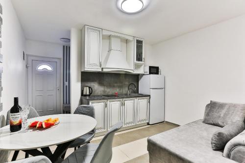 Shanti apartments - image 2