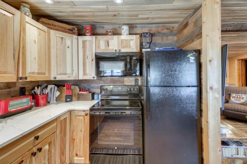 Rustic Pequot Lakes Cabin with Dock on Loon Lake - image 2