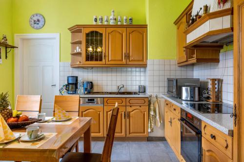 Ferienwohnung Burgblick - Apartment - Plaue