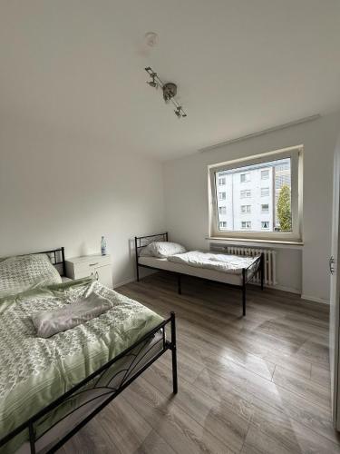 Monteurwohnung bei Köln,Düsseldorf WLAN, Parkplatz, Küche, Handtücher (Monteurwohnung bei Koln,Dusseldorf WLAN, Parkplatz, Kuche, Handtucher) in Monheim am Rhein