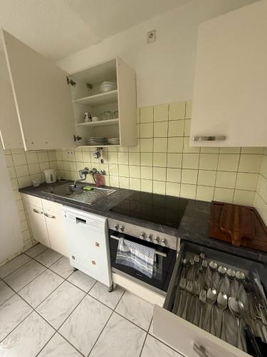 Monteurwohnung bei Köln,Düsseldorf WLAN, Parkplatz, Küche, Handtücher (Monteurwohnung bei Koln,Dusseldorf WLAN, Parkplatz, Kuche, Handtucher) in Monheim am Rhein