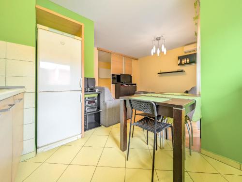 Mosiężna Przystań Homely Apartment by BookingHost, Breslau (Foto 5)