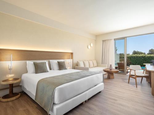Avra Imperial Beach Resort & Spa
