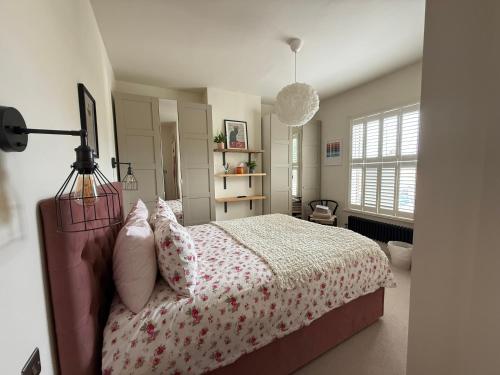 Pound Bank - Worcester Pound Bank - Worcester