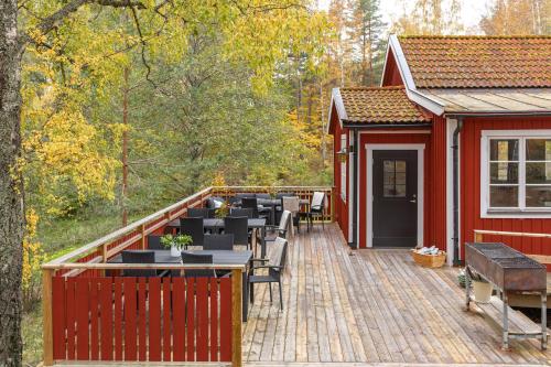 Bergs Gård & Hållsvikens Gård (Bergs Gard & Hallsvikens Gard) in Nyköping