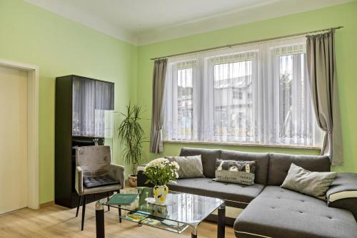 Ferienwohnung Burgblick - Apartment - Plaue