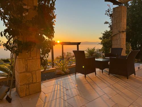 Skats, Villa Niloamna in Kritou Terra