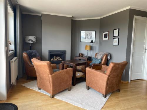 Guestroom, Stor toppleilighet i sentrum in Beitostolen