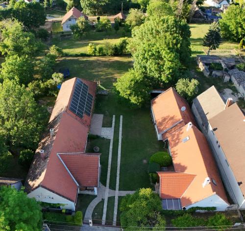 Exterior view, Falusi vendeghaz, Rural guesthouse Nagyvazsony in Nagyvázsony