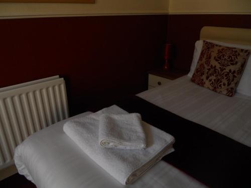 All Seasons Guest House - image 6