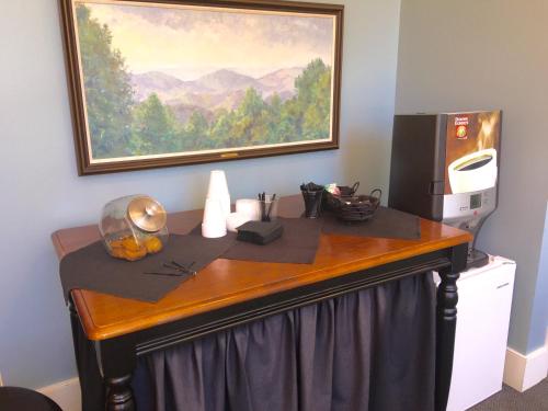 Hale Springs Inn
