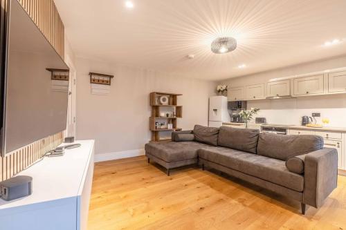 Your Perfect 1 Bed Escape in Windsor - By Tempstay, Windsor (Foto 10)