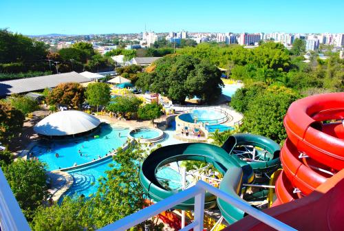 Water park, Piazza Diroma Com acesso Gratuito Ao diroma Acqua Park in Caldas Novas