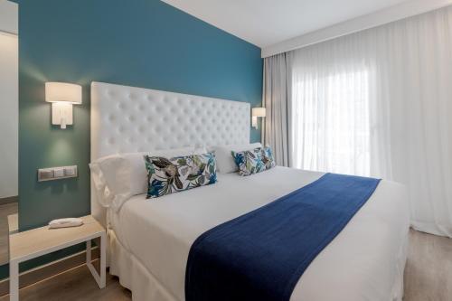 Comfort Triple Room with Balcony