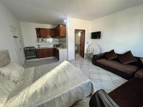 Studio with rooftop terrace, mountain and sea view