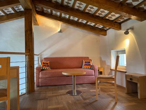 SMARTnoOK Rooms and Apartment in Kojsko