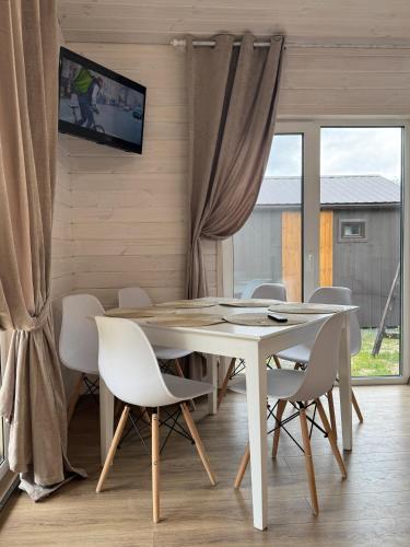 Létesítmények, Райське містечко «Акваторія» (Раиське містечко «Акваторія») in Teterivka