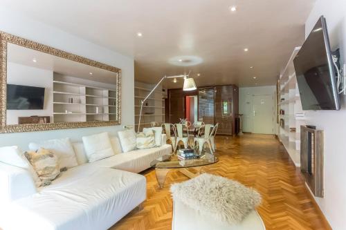 Apartment Barcelona Rentals - Classic Bonanova Apartment - image 13