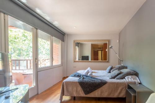 Apartment with Terrace image 6