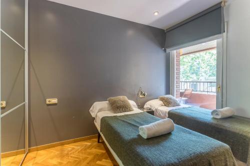 Apartment Barcelona Rentals - Classic Bonanova Apartment - image 4