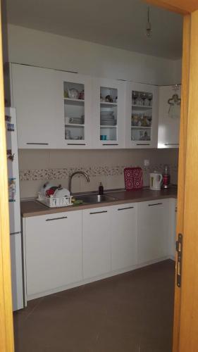 Sunny apartment - image 2