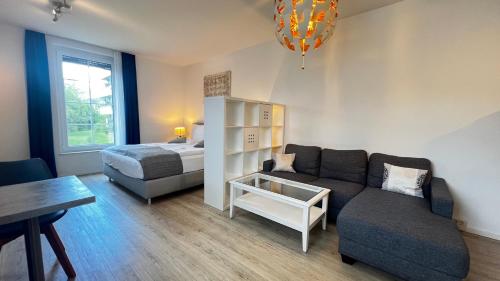 Blue Riverside Apartments 5