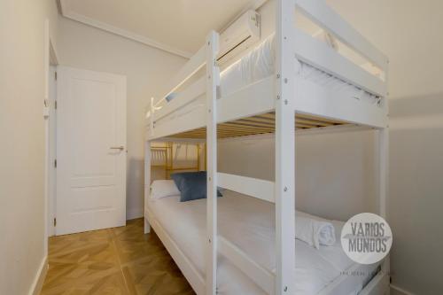 Apartment image 10
