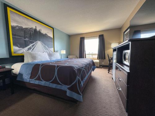 Standard King Room image 9
