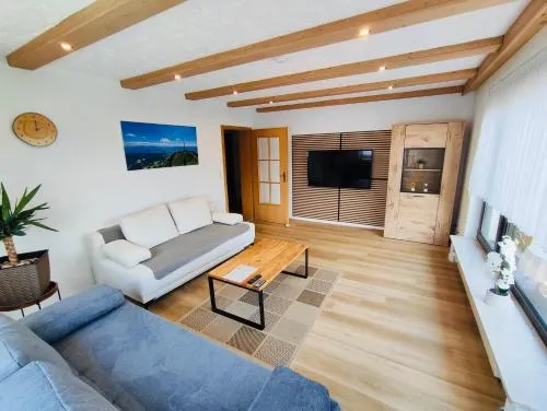 Allpartment Allgäu - Ferienwohnung mit 3 Schlafzimmern & Balkon in Kempten, Deutschland