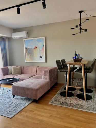 Modern Apartment with View, Skopje