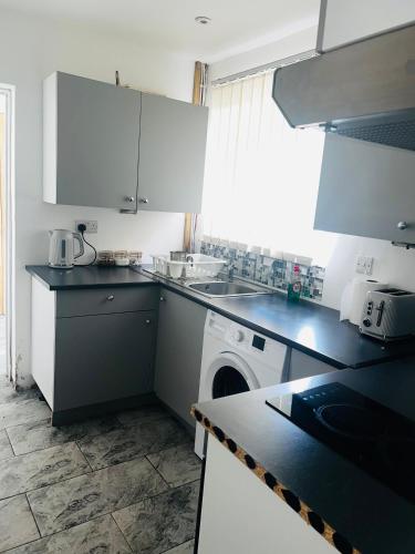 Large 'N' Bright Room - Stockton-on-Tees
