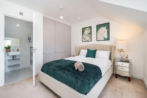 The Maple Nest - Sleep 9-Fast WiFi -Bright Bedrooms - Family-Friendly – khách sạn tại Abbey