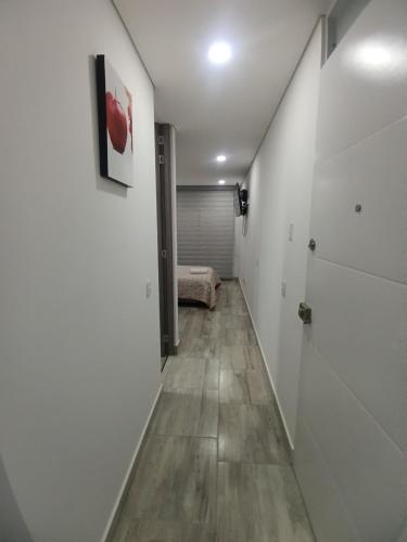 Apartaestudio amoblado, Edificio Avanzzare T2-501 in South (Residential-Industrial Area)