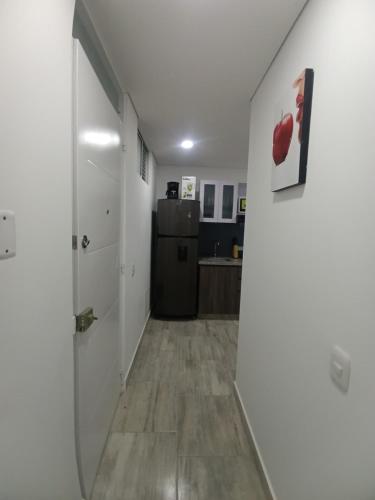Apartaestudio amoblado, Edificio Avanzzare T2-501 in South (Residential-Industrial Area)