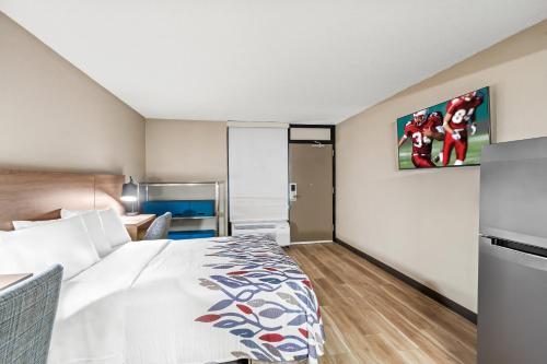 Days Inn by Wyndham Perryville - image 11